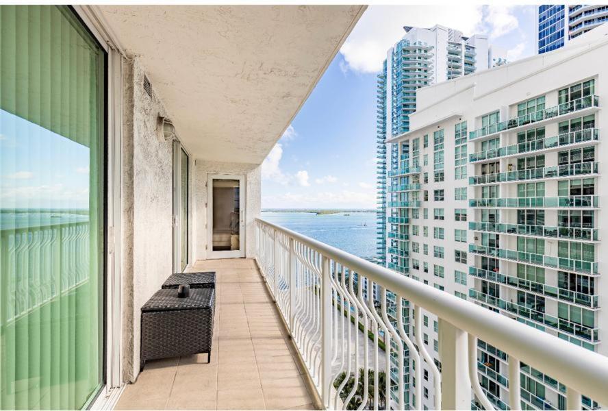 Two Bedroom Oceanview Apartment In Brickell ميامي المظهر الخارجي الصورة