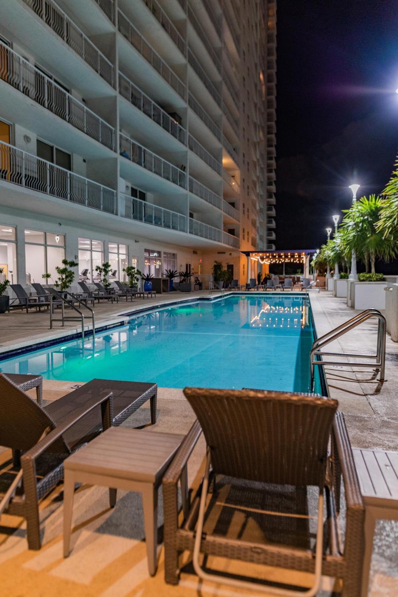 Two Bedroom Oceanview Apartment In Brickell ميامي المظهر الخارجي الصورة